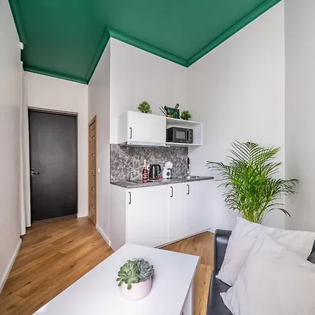 Апартаменты Designer Library House Studio, Walk To Old Town *