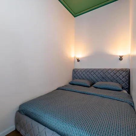 Designer Library House Studio, Walk To Old Town Апартаменты Рига