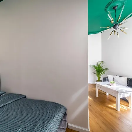 Designer Library House Studio, Walk To Old Town Апартаменты Рига